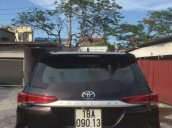 Bán xe Toyota Fortuner sản xuất 2017, màu đen xe gia đình