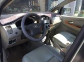 Cần bán gấp Toyota Innova sản xuất 2009 xe gia đình