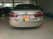 Bán Toyota Camry 2.0E năm sản xuất 2016