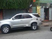 Cần bán xe Toyota Fortuner V AT năm sản xuất 2011, giá 545tr