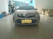 Bán Toyota Camry 2.0E năm sản xuất 2016