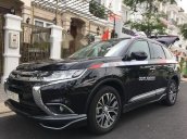 Cần bán xe Mitsubishi Outlander sản xuất năm 2018, giá tốt