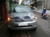 Cần bán xe Toyota Fortuner V AT năm sản xuất 2011, giá 545tr