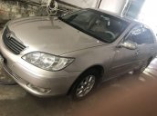 Cần bán lại xe Toyota Camry năm sản xuất 2002, màu bạc, giá tốt