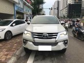 Bán Toyota Fortuner 2.7V 4x4 WD, màu trắng, sản xuất và đăng ký tháng 10/ 2017