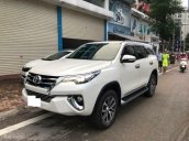 Bán Toyota Fortuner 2.7V 4x4 WD, màu trắng, sản xuất và đăng ký tháng 10/ 2017