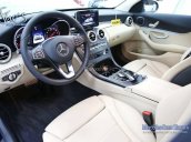 Bán Mercedes C200 9 cấp 2017 - Tặng đổi màu xe