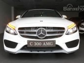 Bán xe Mercedes C300 AMG năm 2018, màu trắng