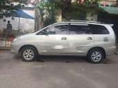 Cần bán Toyota Innova G sản xuất 2006, màu bạc, giá tốt