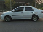 Cần bán lại xe Toyota Vios đời 2005, màu trắng, giá tốt