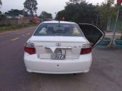 Cần bán lại xe Toyota Vios đời 2005, màu trắng, giá tốt