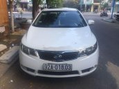 Cần bán gấp Kia Forte 2011, màu trắng, giá chỉ 355 triệu