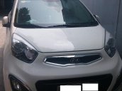 Cần bán xe Kia Picanto S năm 2013, màu trắng, xe gia đình, giá 305tr