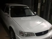 Gia đình bán xe Toyota Corolla năm sản xuất 2000, màu trắng, xe nhập