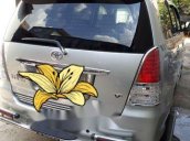 Bán ô tô Toyota Innova năm 2010, màu bạc