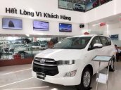 Bán xe Toyota Innova 2018, màu trắng, giá tốt