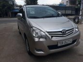 Cần bán xe Toyota Innova G sản xuất 2009, màu bạc, giá tốt