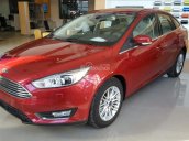 Cần bán xe Ford Focus Sport 5D Ecoboost 1.5L năm sản xuất 2018, màu đỏ, giá cả thương lượng