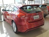 Cần bán xe Ford Focus Sport 5D Ecoboost 1.5L năm sản xuất 2018, màu đỏ, giá cả thương lượng