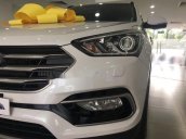 Cần bán xe Hyundai Santa Fe năm 2018, màu trắng, giá tốt