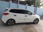 Cần bán lại xe Kia Rondo đời 2015, màu trắng, 560 triệu