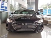 Bán xe Hyundai Elantra giá sốc, tặng kèm phụ kiện, xe giao ngay