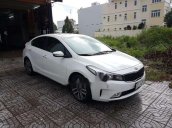 Cần bán Kia Cerato năm 2017, màu trắng số tự động