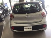 Cần bán xe Hyundai Grand i10 1.2 MT 2018, màu bạc, giá chỉ 370 triệu