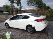 Cần bán Kia Cerato năm 2017, màu trắng số tự động