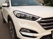 Cần bán xe Hyundai Tucson đời 2015, màu trắng, nhập khẩu Hàn Quốc