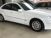 Bán xe Mercedes E240 2003, màu trắng, giá chỉ 290 triệu