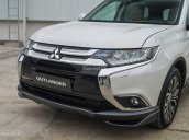 Bán ô tô Mitsubishi Outlander CVT màu trắng