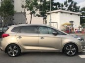 Bán Kia Rondo 2017 tự động, màu vàng cát, xe còn rất mới đi kỹ