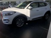 Bán ô tô Hyundai Tucson đời 2018, màu trắng, giá tốt