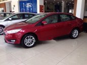 Cần bán Ford Focus sản xuất năm 2018, màu đỏ, 579 triệu