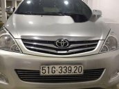 Cần bán gấp Toyota Innova đời 2010, màu bạc còn mới, 432tr