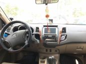 Cần bán lại xe Toyota Fortuner V 2010, màu bạc số tự động, 550 triệu