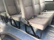 Cần bán xe Toyota Hiace đời 2010, màu bạc, giá tốt