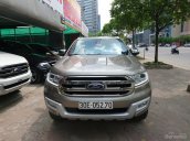 Bán ô tô Ford Everest 3.2 Titanium đời 2016, màu nâu, xe nhập