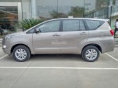 Bán Toyota Innova 2.0E 2018 màu xám - Full Option - Hỗ trợ trả góp 90%, bảo hành chính hãng 3 năm/Hotline: 0973.306.136