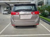 Bán Toyota Innova 2.0E 2018 màu xám - Full Option - Hỗ trợ trả góp 90%, bảo hành chính hãng 3 năm/Hotline: 0973.306.136