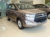 Bán Toyota Innova 2.0E 2018 màu đồng, nội thất Đen - Hỗ trợ trả góp 90%, bảo hành chính hãng 3 năm/Hotline: 0973.306.136