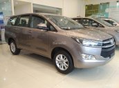 Bán Toyota Innova 2.0E 2018 màu đồng, nội thất Đen - Hỗ trợ trả góp 90%, bảo hành chính hãng 3 năm/Hotline: 0973.306.136