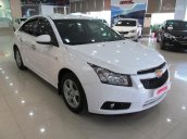 Bán Chevrolet Cruze 1.6MT đời 2014, màu trắng