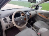 Cần bán Toyota Innova G đời 2011, màu đen