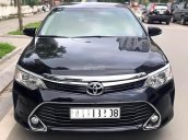 Bán xe Toyota Camry 2.0E năm sản xuất 2017, màu đen