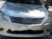 Cần bán lại xe Toyota Innova E đời 2013, màu bạc, 417tr