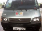 Cần bán xe Toyota Hiace đời 2002 chính chủ