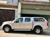 Cần bán gấp Nissan Navara đời 2011, màu bạc, 369tr