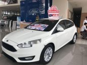 Cần bán xe Ford Focus sản xuất 2018, màu trắng, giá 590tr